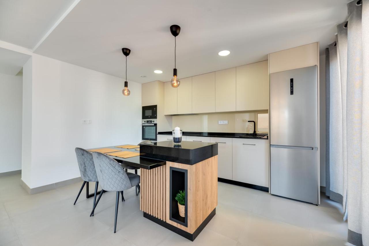 Апартаменты Lxr La Concha 2Hab A Pasos Del Mar Фуэнхирола Экстерьер фото